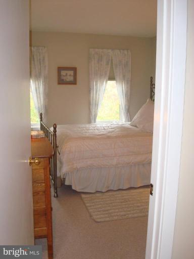 11526 Hemingway Drive Reston, VA 20194 - Photo 18 of 30 Bedroom #2