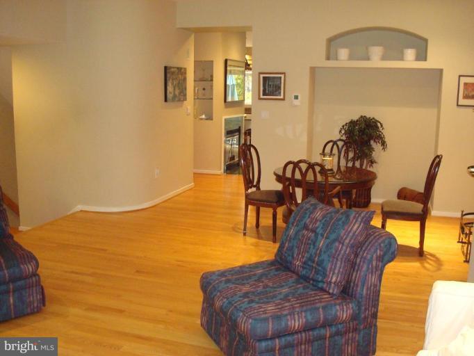 11526 Hemingway Drive Reston, VA 20194 - Photo 23 of 30 Living Room/Dining Room