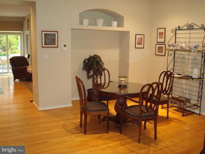 11526 Hemingway Drive Reston, VA 20194 - Photo 25 of 30 Dining Room #2