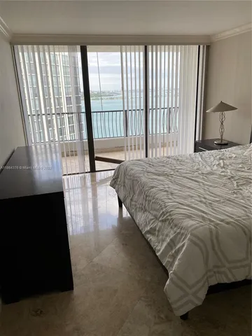 $2,450 | 555 Northeast 15th Street, Unit 30D, Miami, FL 33132