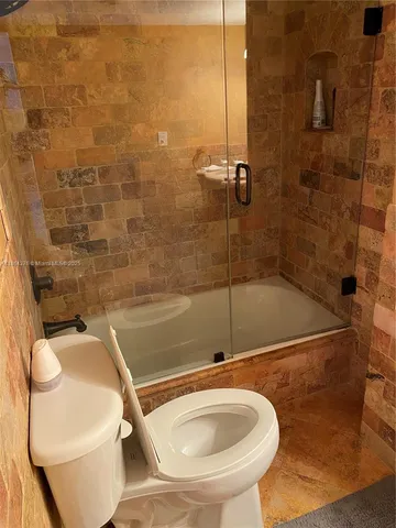 $2,450 | 555 Northeast 15th Street, Unit 30D, Miami, FL 33132