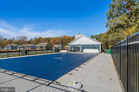 a view of house and outdoor space