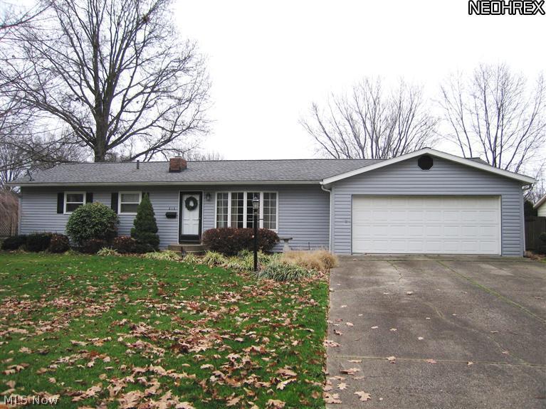 215 Taylor Road Barberton, OH 44203 - Photo 1 of 12 Gallery Image 1
