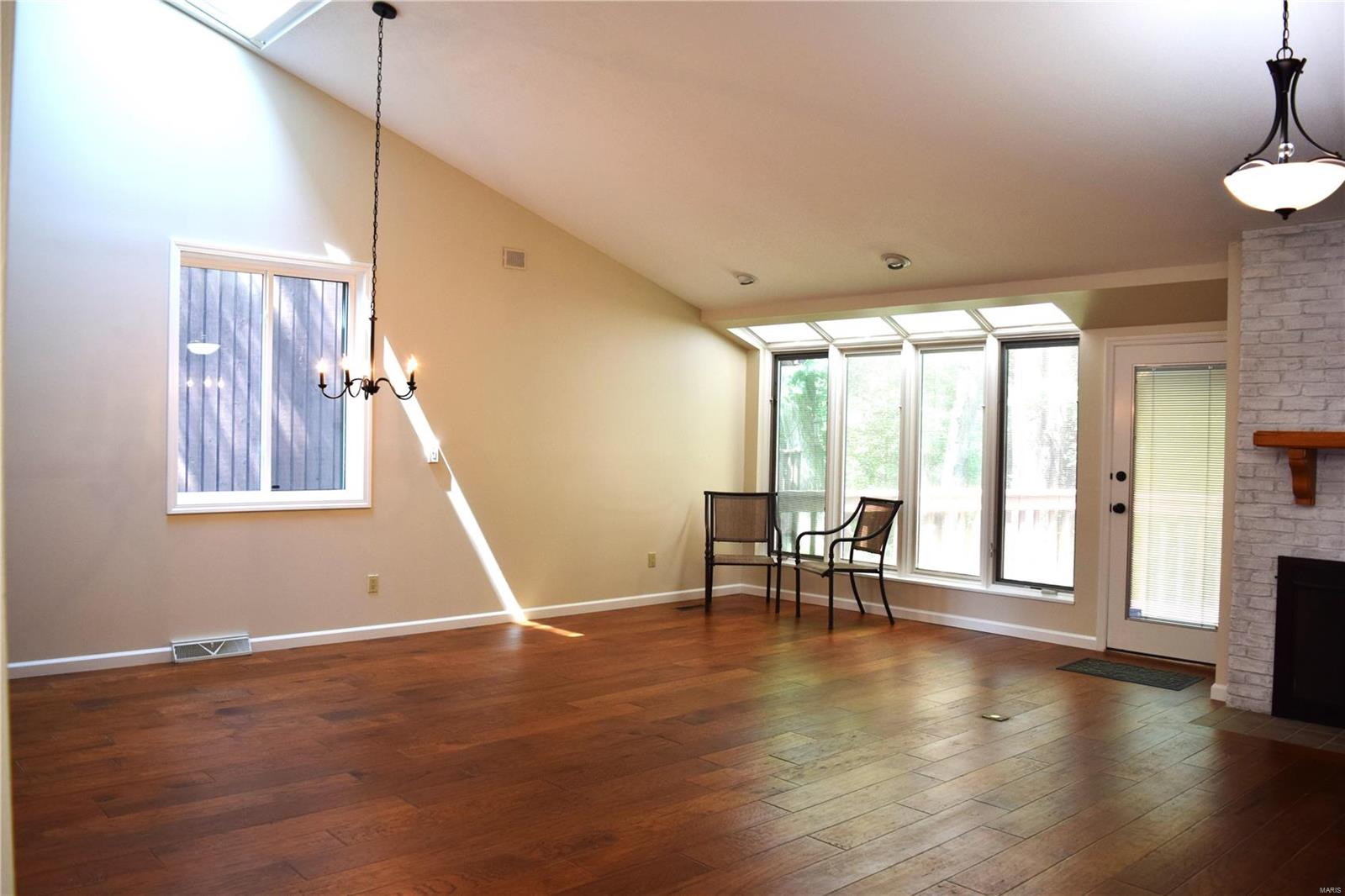 1 Persimmon Ridge Road Belleville, IL 62223 - Photo 3 of 41 Gallery Image 3