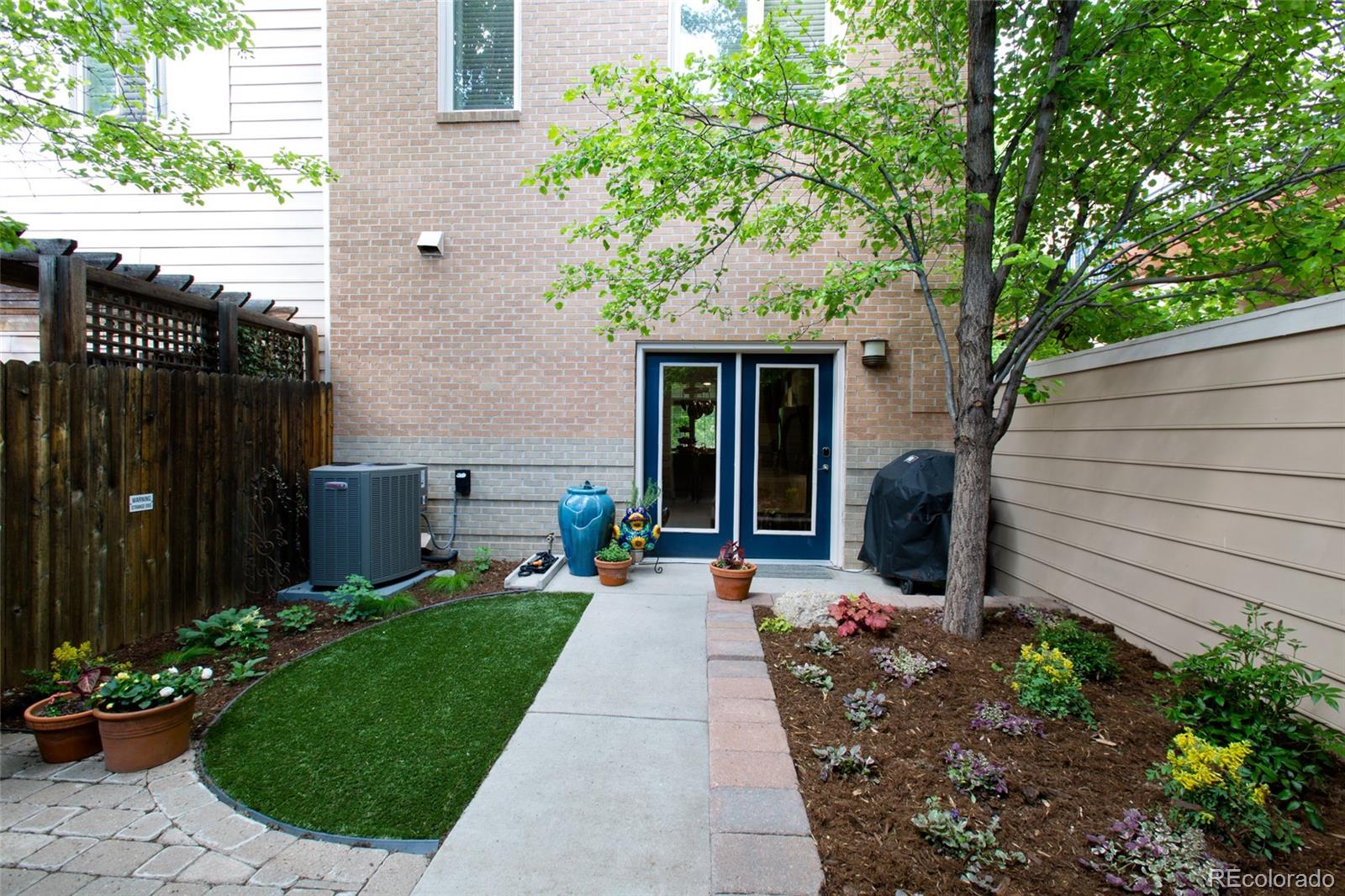 275 Rampart Way, Unit 201 Denver, CO 80230 - Photo 8 of 27 Gallery Image 8