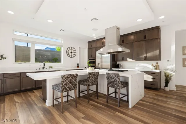 $2,150,000 | 413 Highview Rdg Avenue, Las Vegas, NV 89138