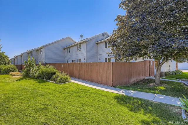 $2,950 | 1911 South Kipling Street, Unit 8, Lakewood, CO 80227