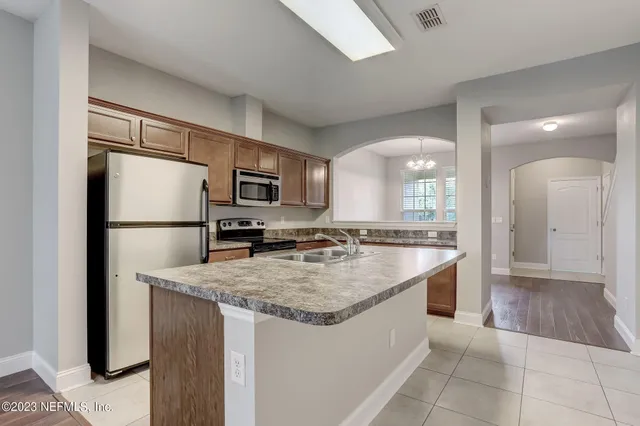 $1,625 | 4220 Plantation Oaks Boulevard, Unit 1514, Orange Park, FL 32065