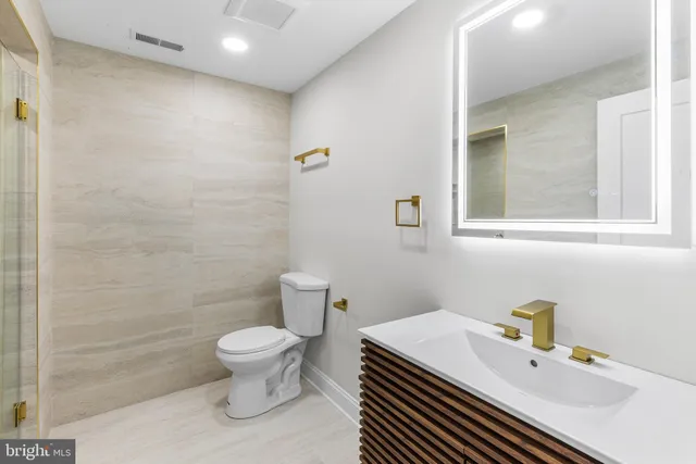 $699,900 | 1604 South 8th Street, Philadelphia, PA 19148