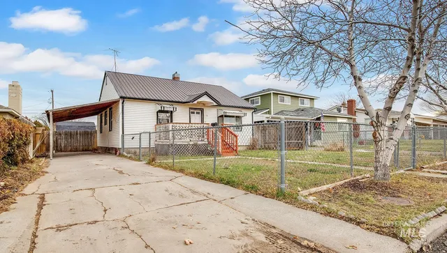 $199,000 | 624 11th Avenue North, Buhl, ID 83316