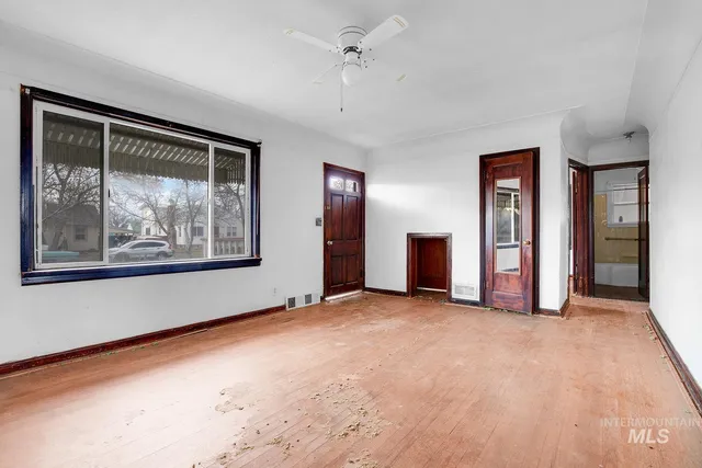 $199,000 | 624 11th Avenue North, Buhl, ID 83316