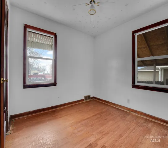 $199,000 | 624 11th Avenue North, Buhl, ID 83316