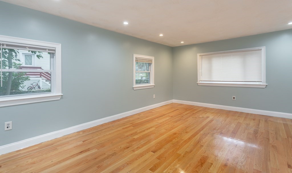 57 Rockefeller Street Randolph, MA 02368 - Photo 11 of 29 Gallery Image 11