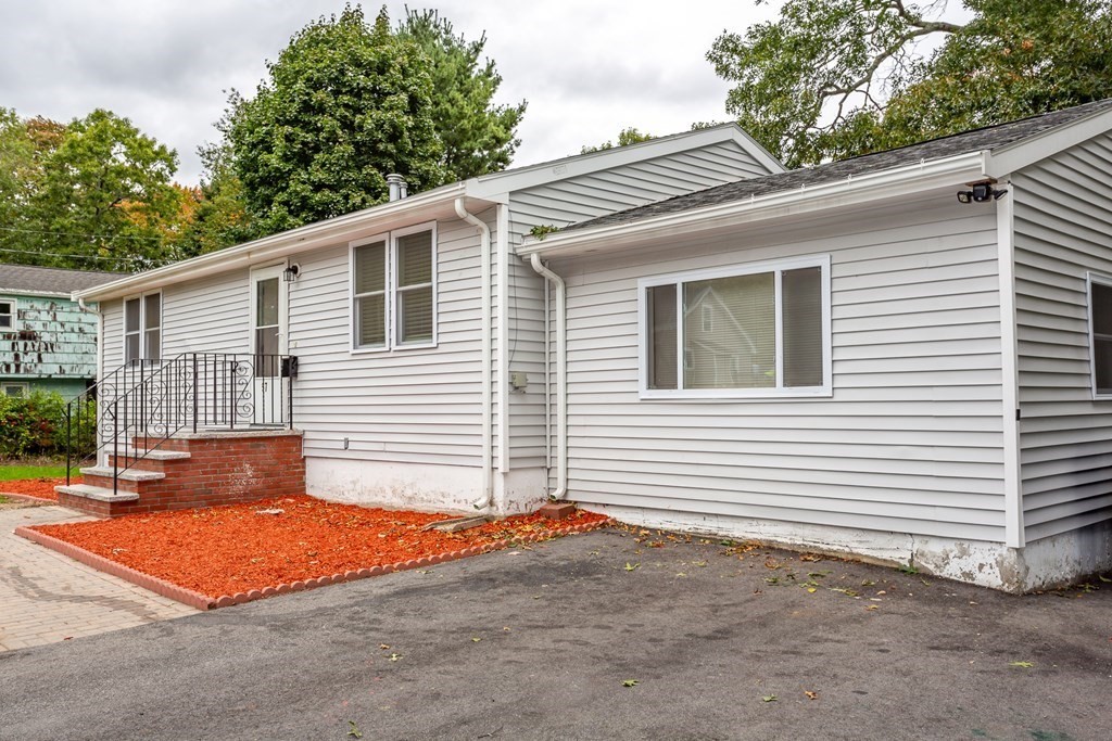 57 Rockefeller Street Randolph, MA 02368 - Photo 6 of 29 Gallery Image 6