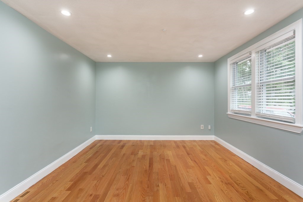 57 Rockefeller Street Randolph, MA 02368 - Photo 10 of 29 Gallery Image 10