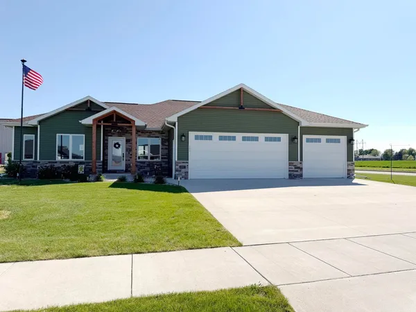 $669,900 | 1667 Torchwood Trail, De Pere, WI 54115