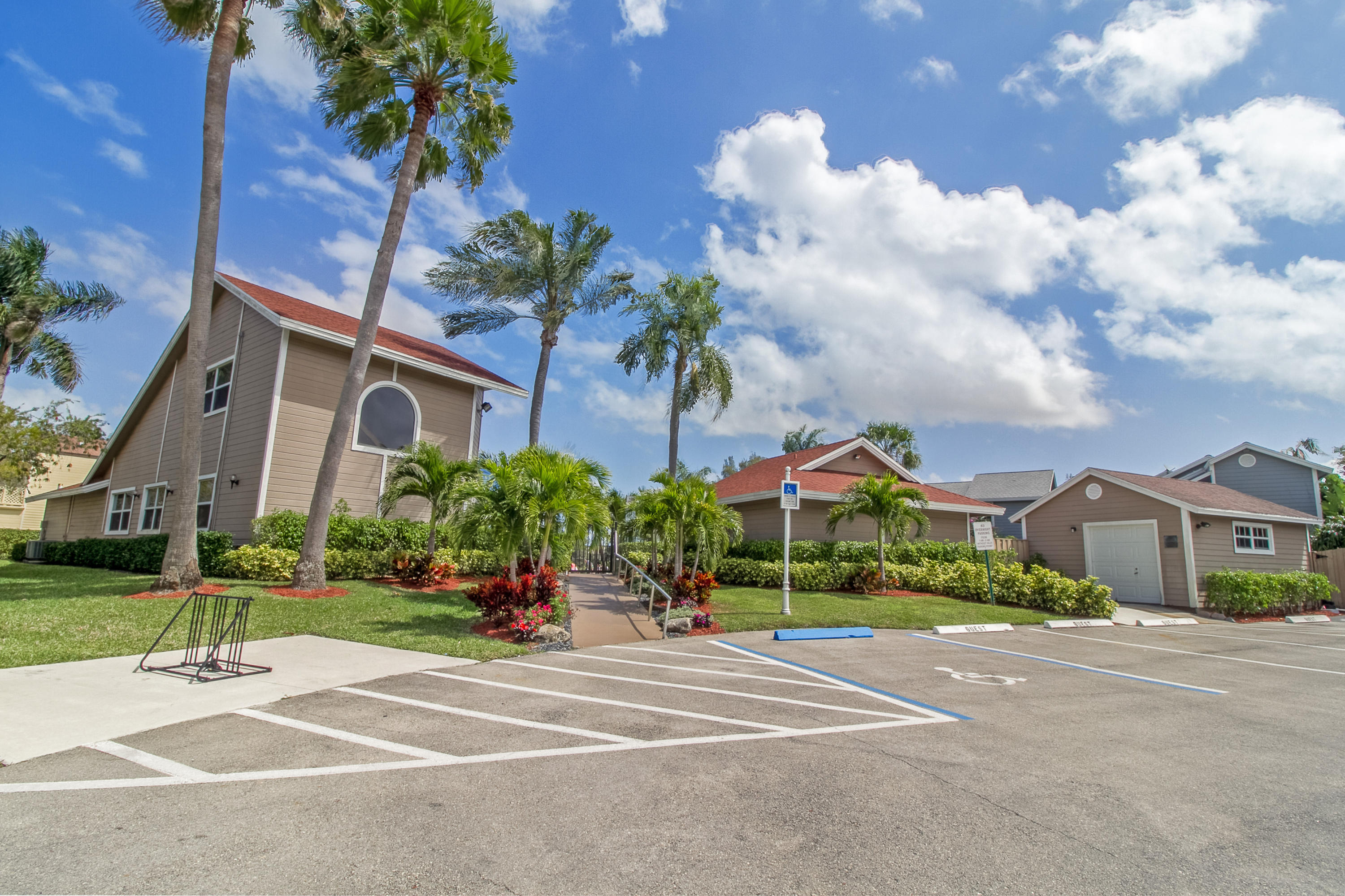 5335 Buckhead Circle, Unit 2010 Boca Raton, FL 33431 - Photo 21 of 30 Club House