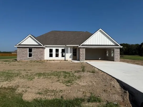 $337,900 | 18317 Wolf Trak Way, Loranger, LA 70446