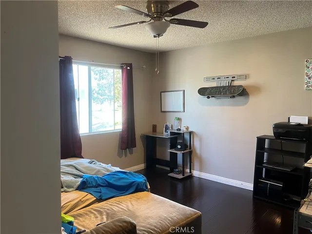 $390,000 | 26961 Rainbow Glen Drive, Unit 733, Canyon Country, CA 91351