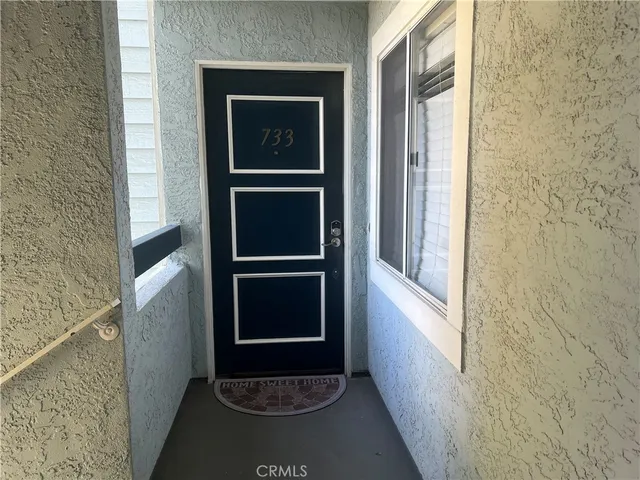 $390,000 | 26961 Rainbow Glen Drive, Unit 733, Canyon Country, CA 91351