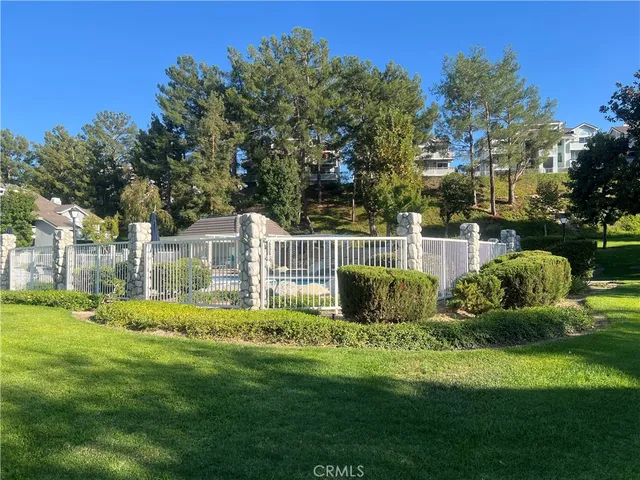 $390,000 | 26961 Rainbow Glen Drive, Unit 733, Canyon Country, CA 91351
