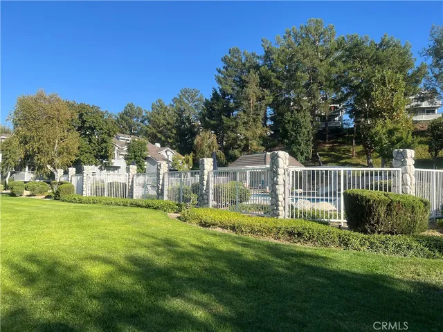 $390,000 | 26961 Rainbow Glen Drive, Unit 733, Canyon Country, CA 91351