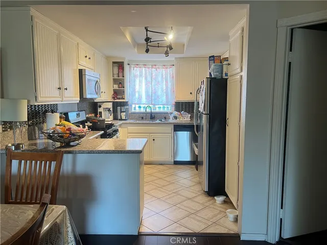 $390,000 | 26961 Rainbow Glen Drive, Unit 733, Canyon Country, CA 91351