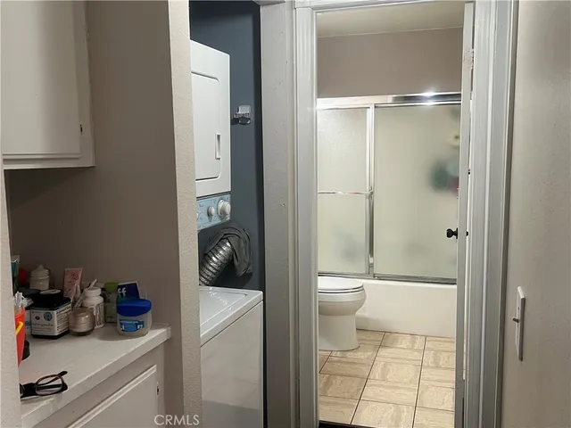 $390,000 | 26961 Rainbow Glen Drive, Unit 733, Canyon Country, CA 91351