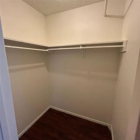 $1,000 | 1011 West 23rd Street, Unit 102, Austin, TX 78705