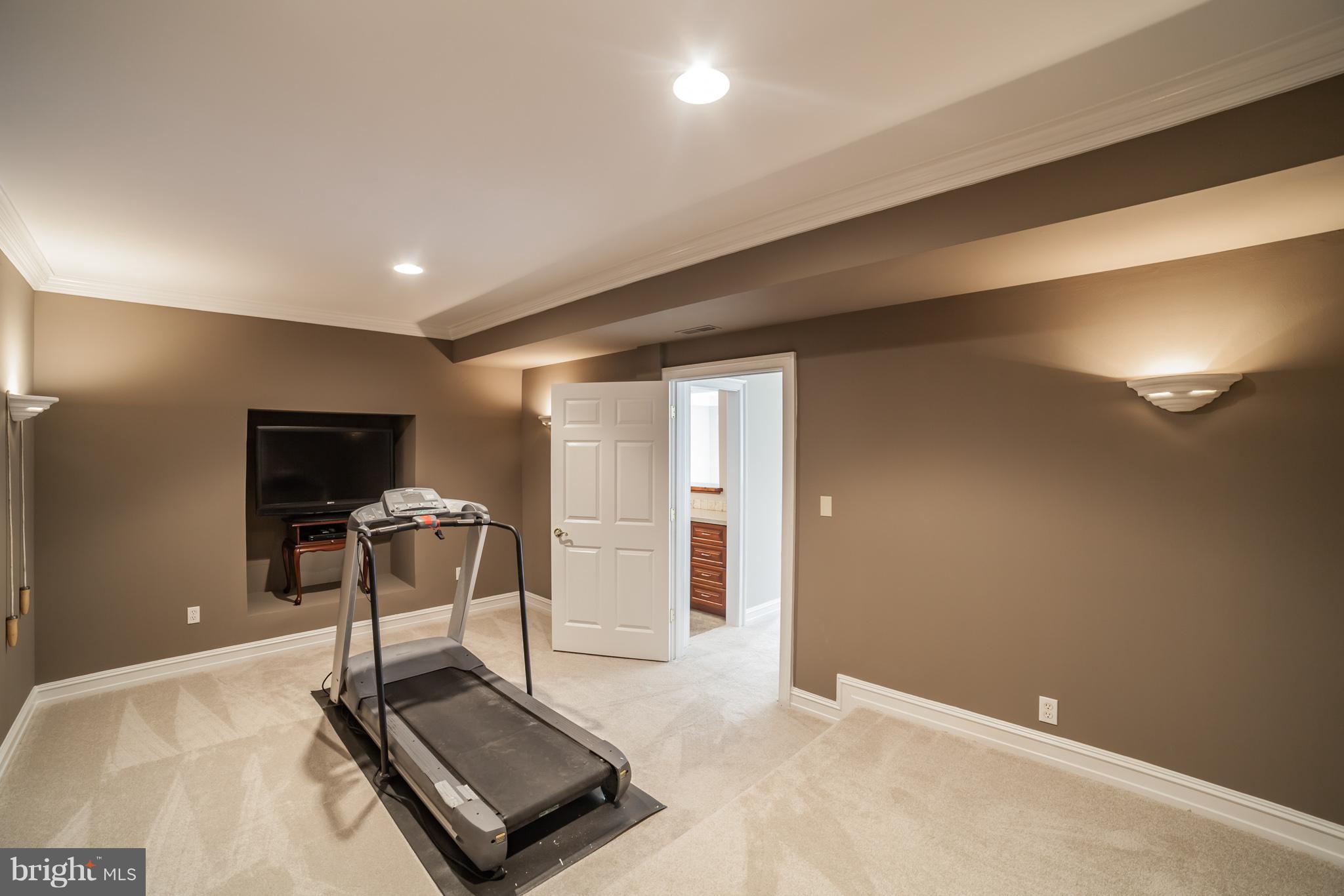 2024 Dixon Road Frederick, MD 21704 - Photo 22 of 30 Movie/Exercise Room
