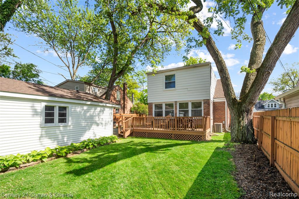 1392 Dorothea Road Berkley, MI 48072 - Photo 41 of 42