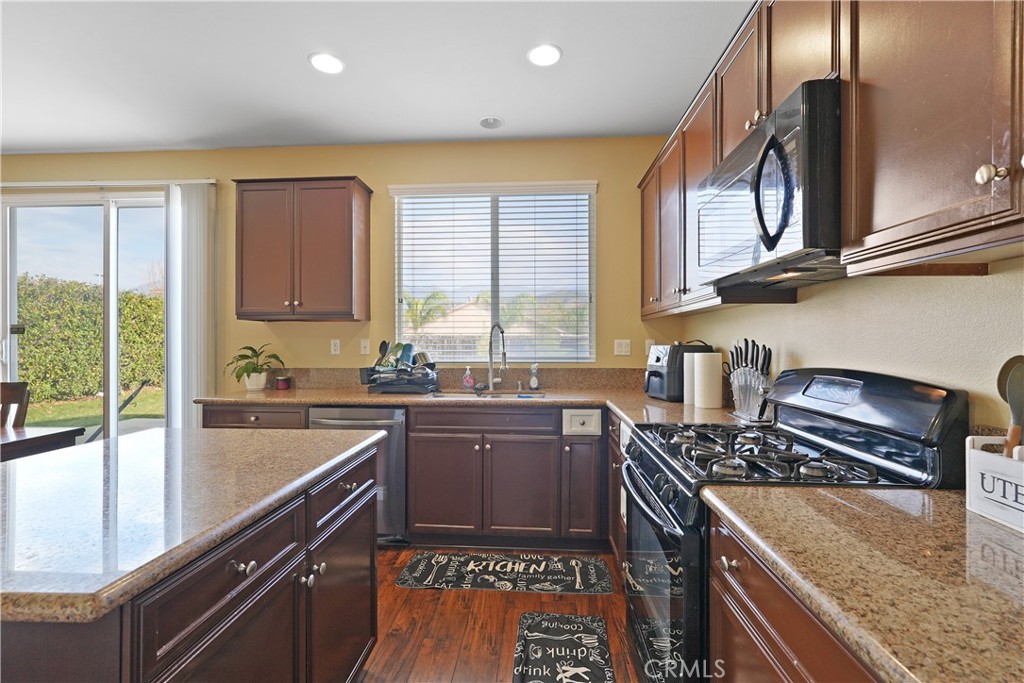 3832 Taconite Road San Bernardino, CA 92407 - Photo 15 of 31