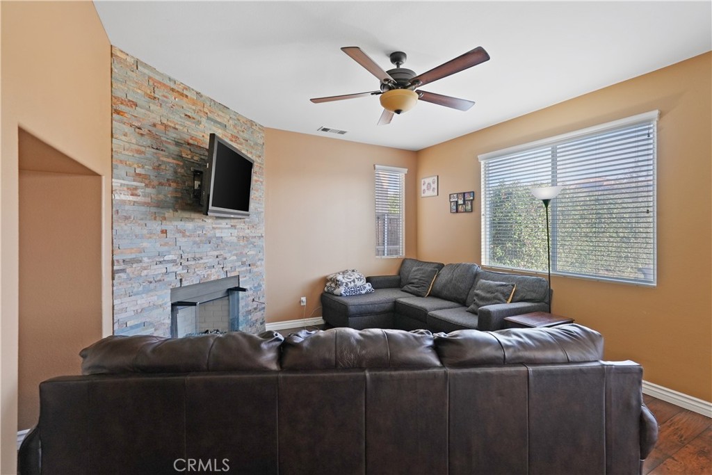 3832 Taconite Road San Bernardino, CA 92407 - Photo 9 of 31