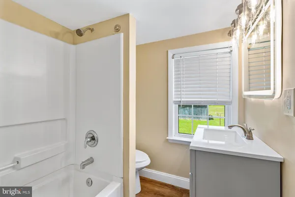 $1,750 | 223 West High Street, Elkton, MD 21921