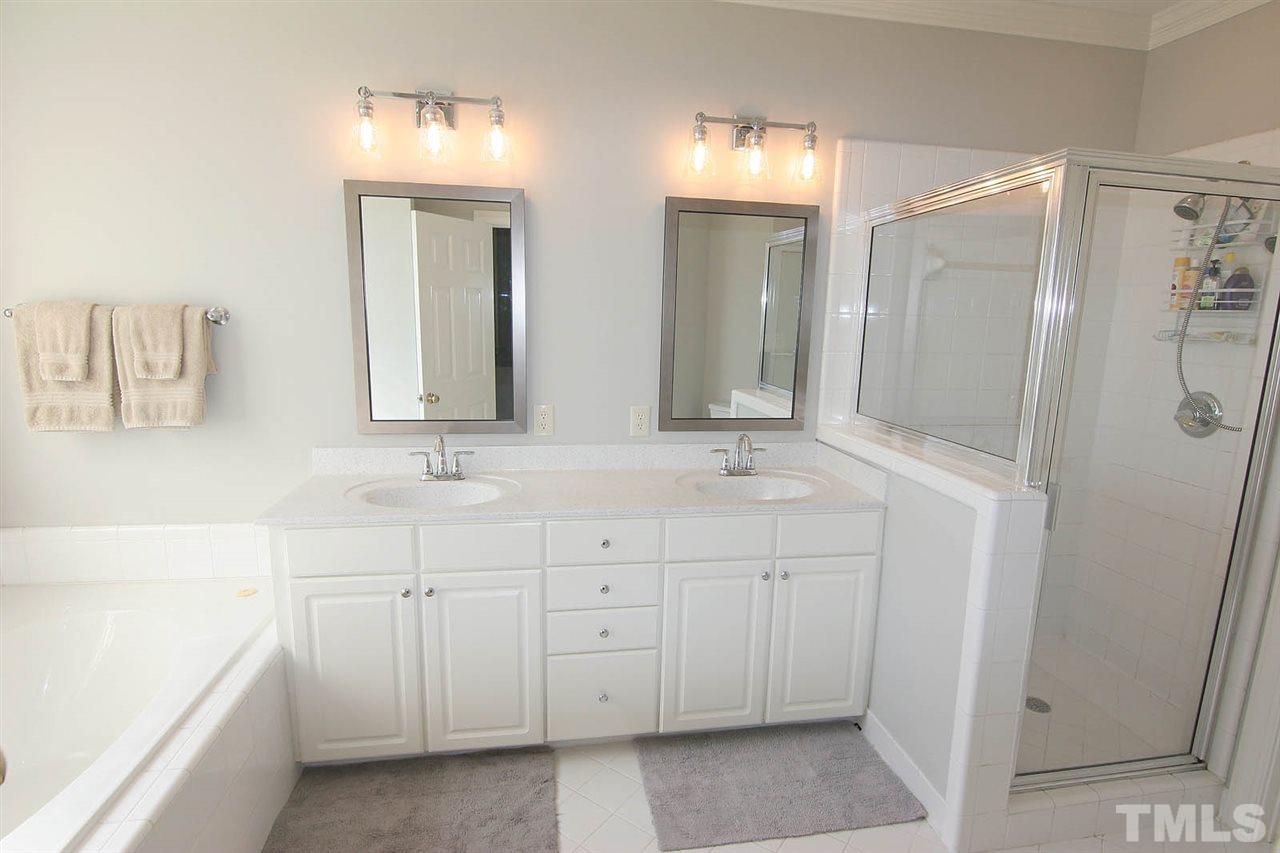 4210 Norman Ridge Lane Raleigh, NC 27613 - Photo 13 of 25