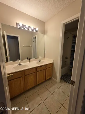 a view of empty room with window