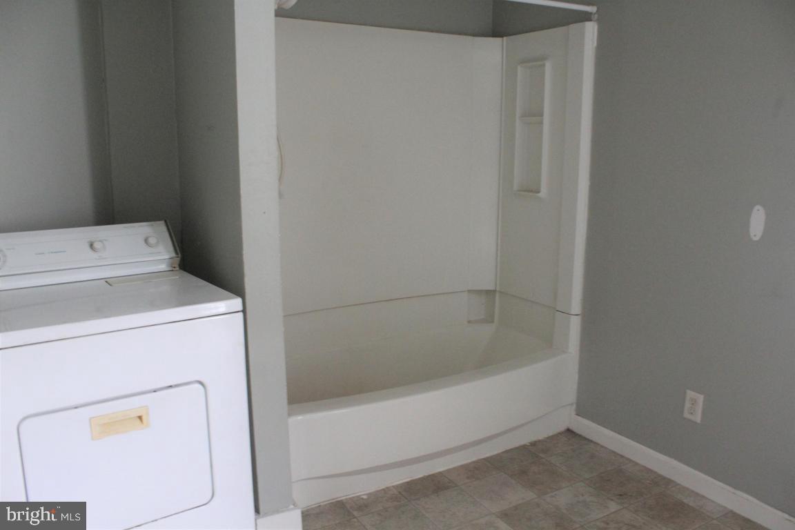 818 Cornwall Road Lebanon, PA 17042 - Photo 7 of 13 Gallery Image 7