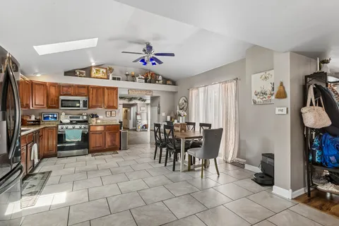 $399,000 | 26735 Highway 173, Antioch, IL 60002
