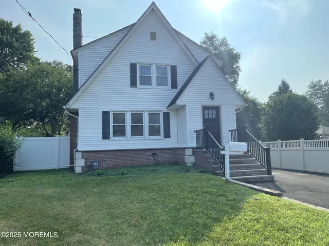 $3,600 | 175 Highway 35, Red Bank, NJ 07701