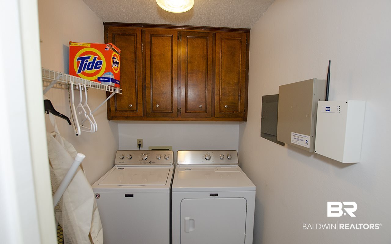 2804 Brookside Drive Mobile, AL 36693 - Photo 14 of 27 Laundry Room