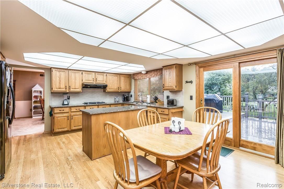 2091 West Wattles Road Troy, MI 48098 - Photo 14 of 52 014-4589620-large.jpg