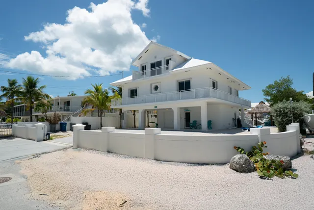 $2,850,000 | 154 Dubonnet Road, Tavernier, FL 33070