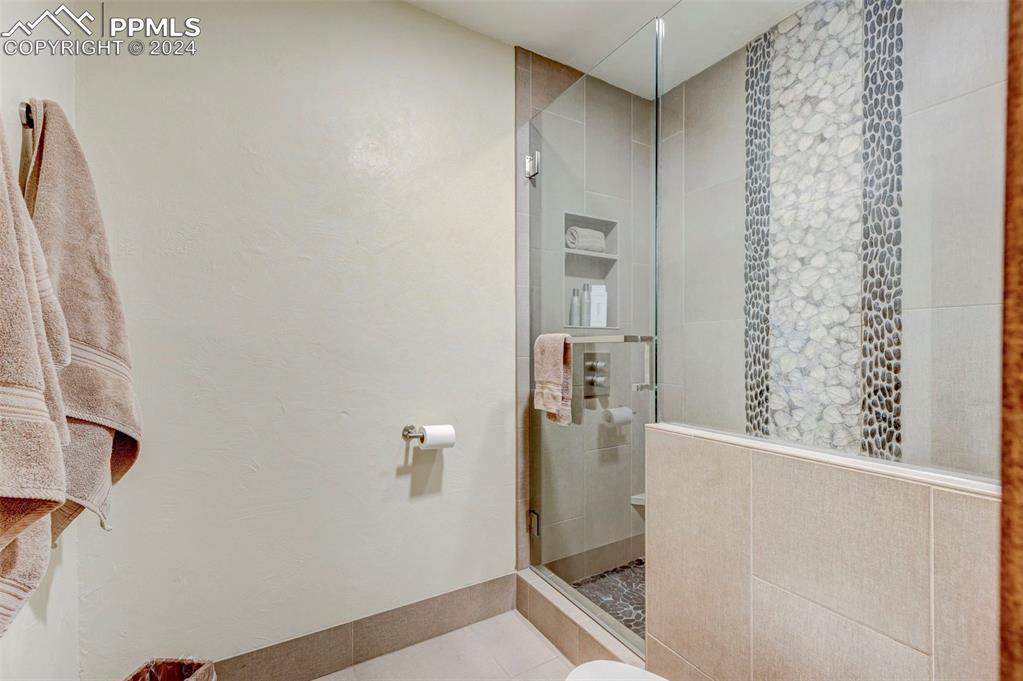 1306 Limerock Lane Colorado Springs, CO 80906 - Photo 23 of 50 view of a room