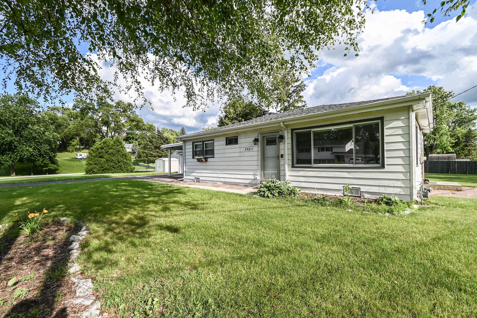 35211 North Edgewater Lane Ingleside, IL 60041 - Photo 2 of 26