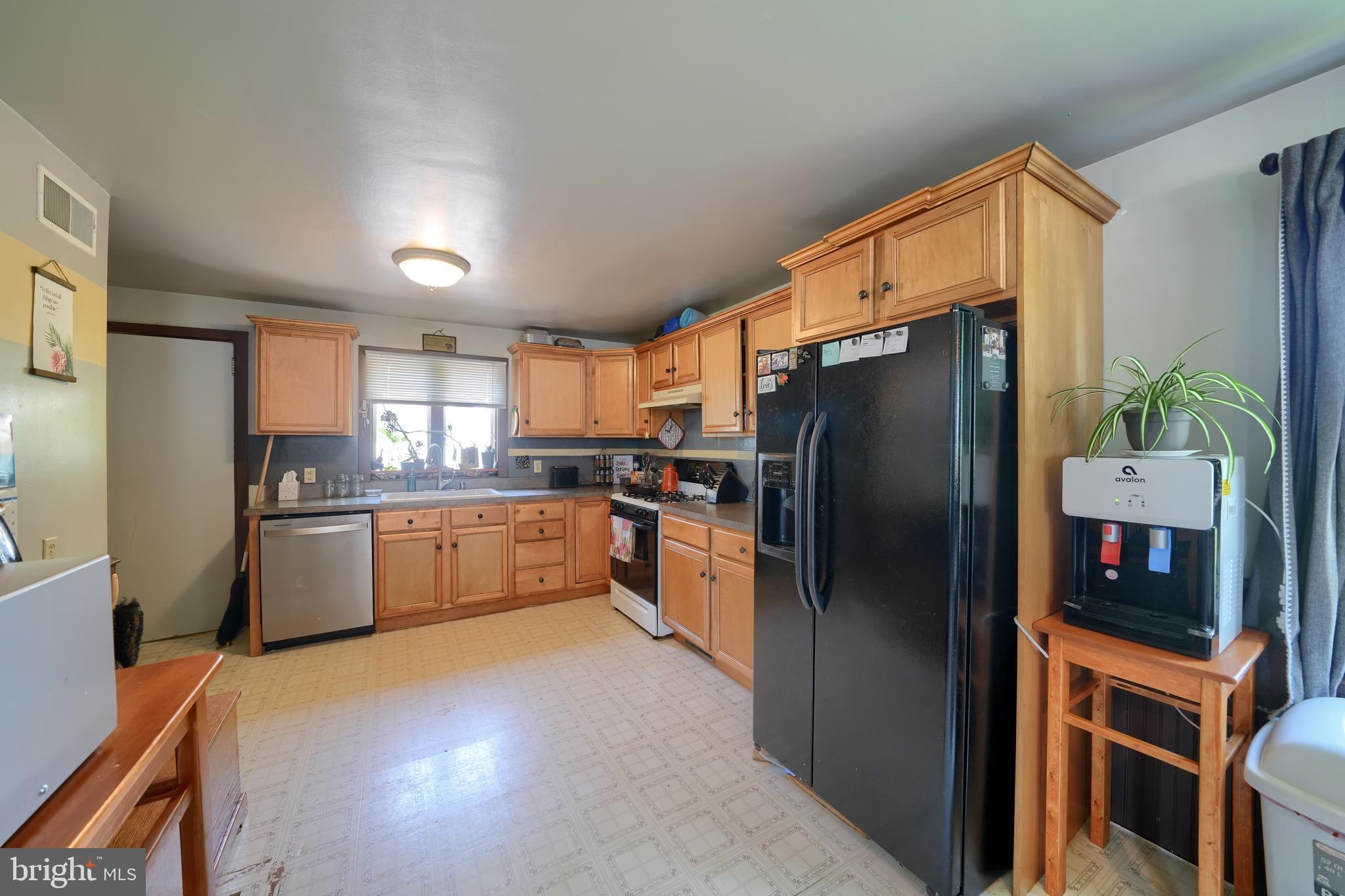 44 South Soudersburg Road Ronks, PA 17572 - Photo 14 of 44 Kitchen