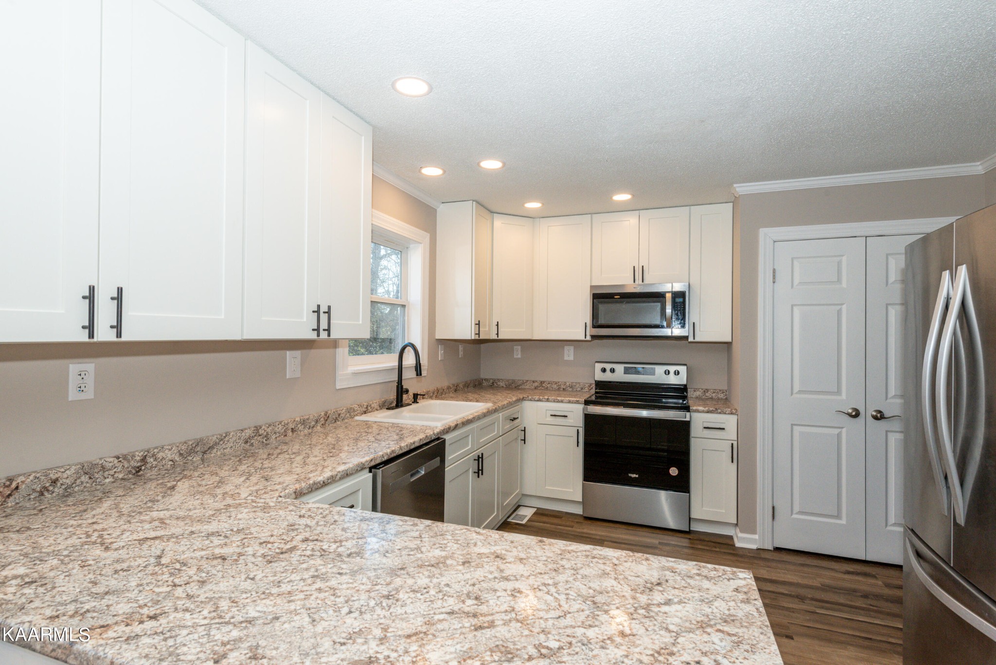 32380 Axley Chapel Road Greenback, TN 37742 - Photo 11 of 40 Gallery Image 11