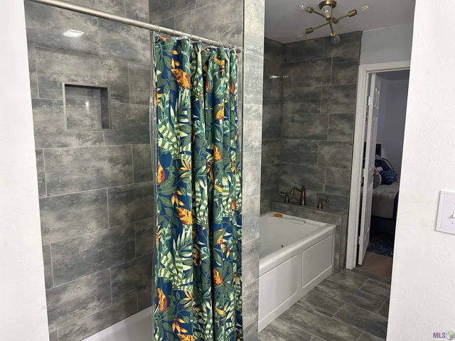 $250,000 | 706 Iberville Street, Laplace, LA 70068