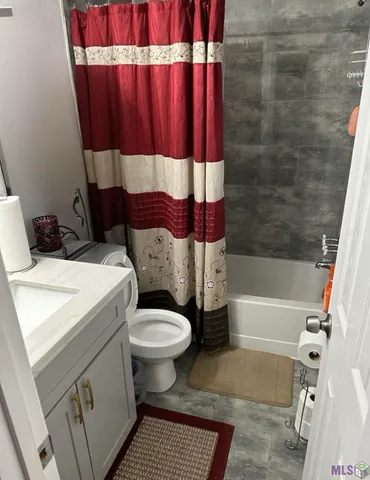 $250,000 | 706 Iberville Street, Laplace, LA 70068