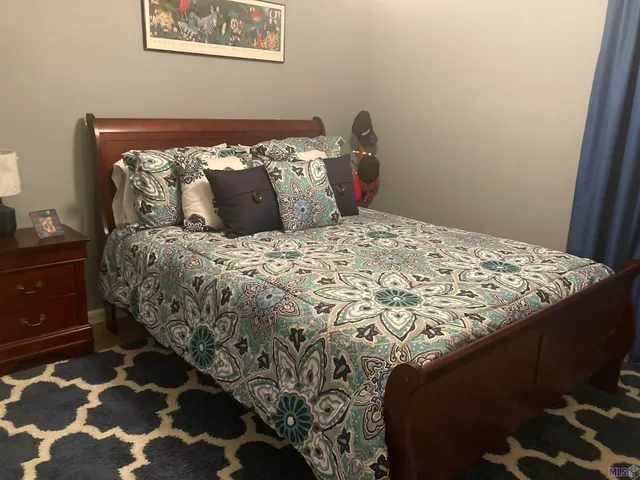 $250,000 | 706 Iberville Street, Laplace, LA 70068