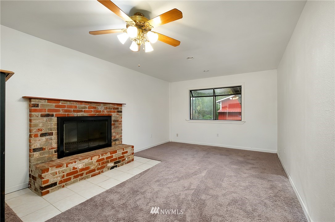5574 Southeast Nelson Road Olalla, WA 98359 - Photo 17 of 38 Gallery Image 17